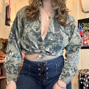 Vintage Women's Small Camouflage Button Up Shirt